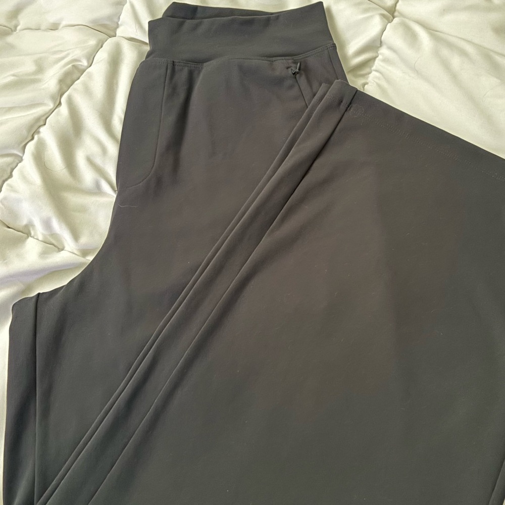Ninepine Women's Grey Pants